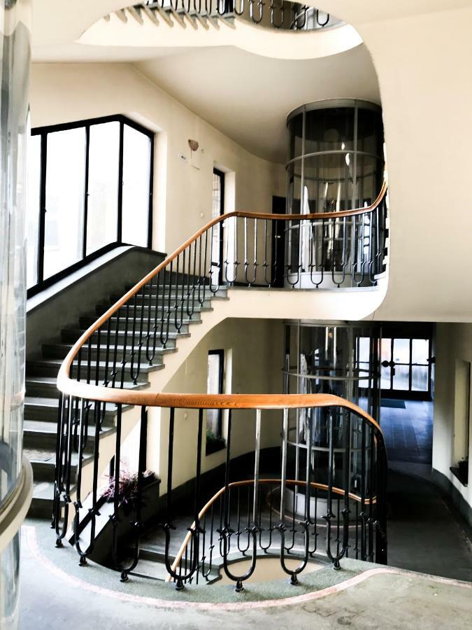 Spacious Bauhaus Icon Flat With Fitness Room In Central Buda, Close To The River And Margaret Island Budapest Exteriör bild