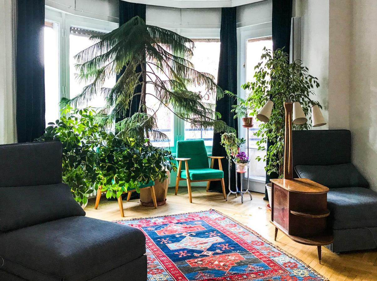 Spacious Bauhaus Icon Flat With Fitness Room In Central Buda, Close To The River And Margaret Island Budapest Exteriör bild